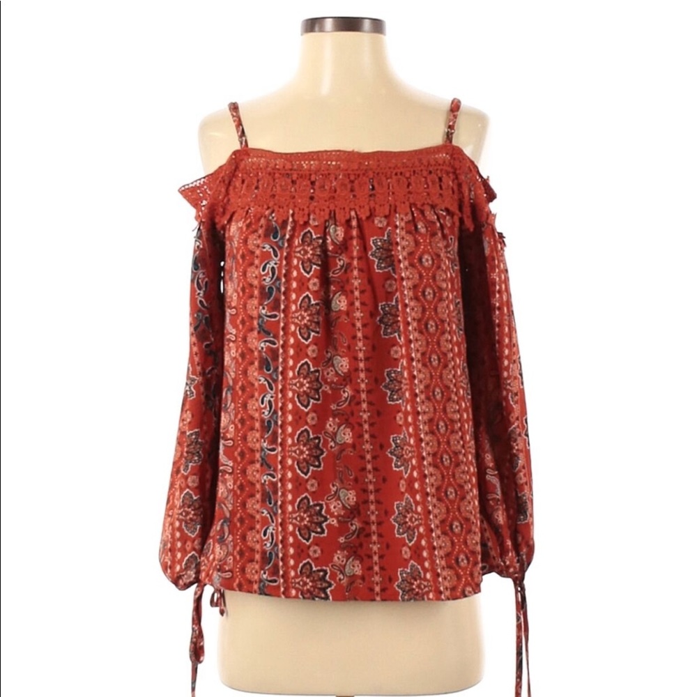 Sweet Wanderer Off the Shoulder Top Size S